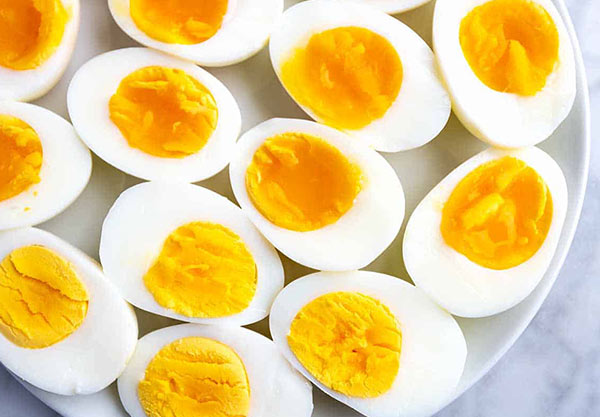 10 خوراکی موثر برای جلوگیری از ریزش مو