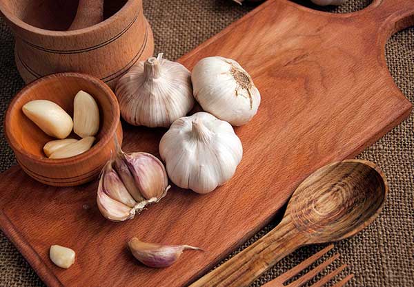 چطور دندان های سفید داشته باشیم ؟