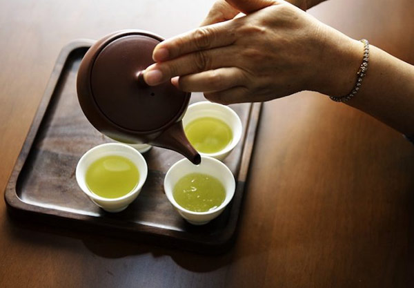خواص و فواید چای سبز چیست؟