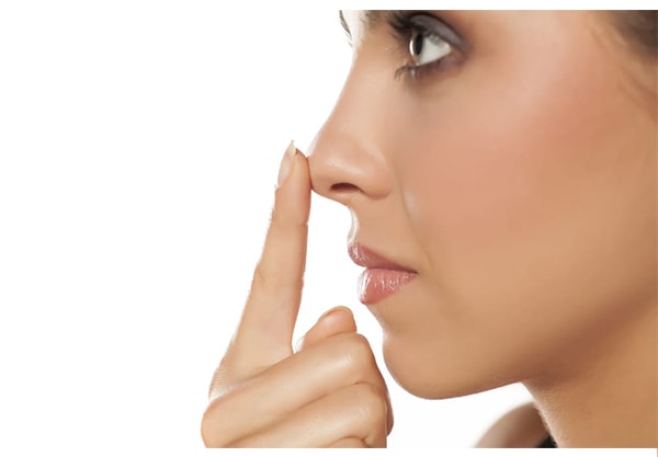 چگونه بینی خود را کوچک و زیبا کنیم؟